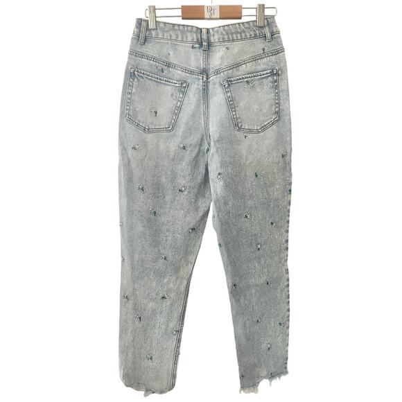 TinselTown Women Junior 5 Ditsy Daisy Embroidered Mom Jeans Mid-Waist - Picture 8 of 11